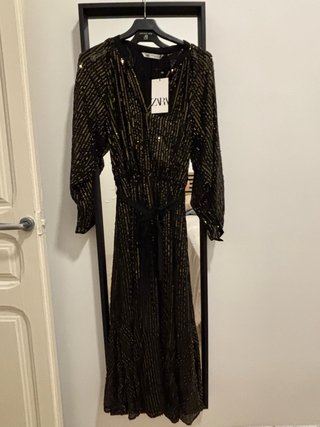 Vestido Zara lentejuelas negro y dorado Talla XS