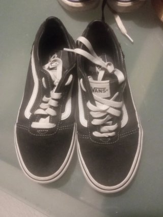Zapatillas Vans Clásicas Negras y Blancas