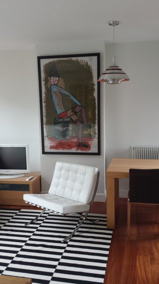 Silla Barcelona blanca y plateada