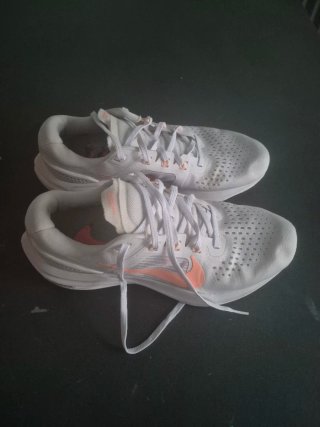 Zapatilla Nike Vomero 15 Mujer Talla 40.5