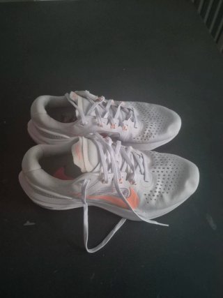 Zapatilla Nike Vomero 15 Mujer Talla 40.5