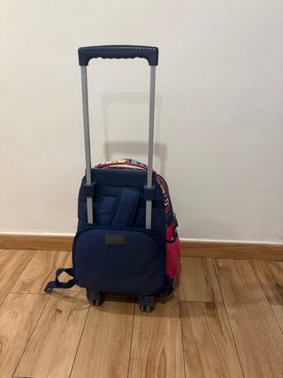 Mochila escolar con ruedas