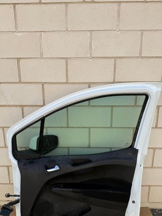 PUERTA DELANTERA DERECHA FORD TRANSIT COURIER