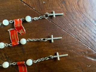 3 Pulseras Madreperla y Crucifijo madre in Italy