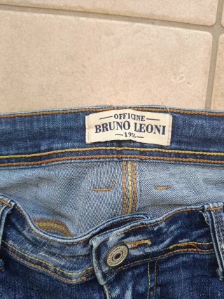 Jeans Y2K strappati taglia 48