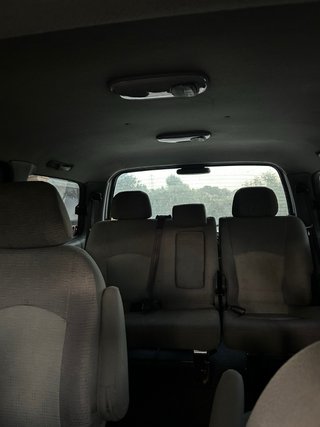 Hyundai H-1 2004