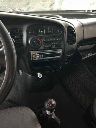 Hyundai H-1 2004