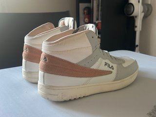 Zapatillas Altas Fila Blancas y Rosas