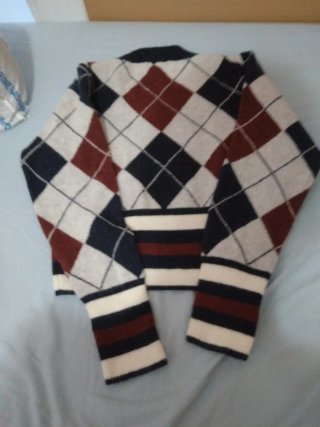 Jersey corto rombos suave beig azul y rojo