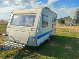Caravana Adria con documentación