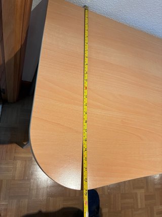 Tavolo da scrivania con piano in massello e gambe in acciaio