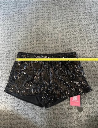 Pantalones cortos de lentejuelas negros
