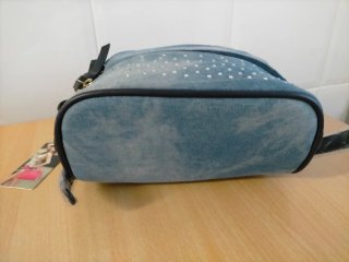 Mochila tejana con tachuelas