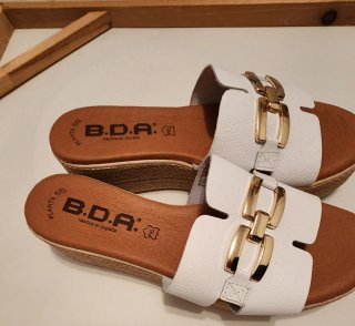 Sandalias BDA Piel Plataforma Gel Doradas