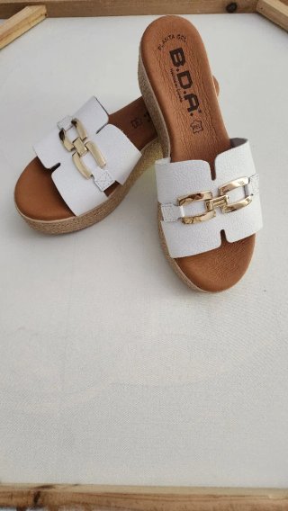 Sandalias BDA Piel Plataforma Gel Doradas