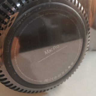 Mac Pro 6.1 2013 32GB RAM Xeon 4 Core