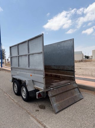 Remolque 750kg 2 ejes con freno