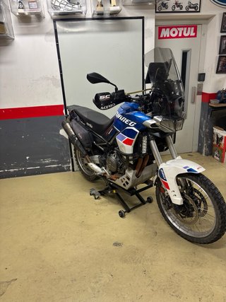 Aprilia Tuareg 660 Adventure Moto