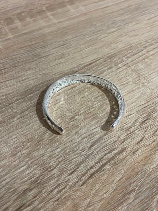 Pulsera plata diseño moderno