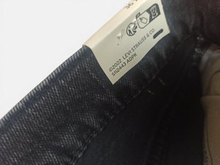 Vaqueros Levi's 502 Taper Negros Talla M Nuevos