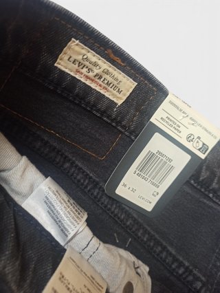 Vaqueros Levi's 502 Taper Negros Talla M Nuevos