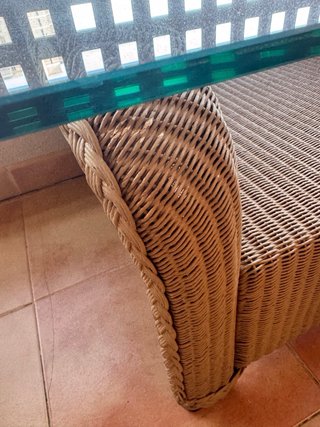 Mesa centro Kettal exterior mimbre y cristal