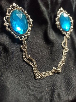 Broche Doble Antiguo con Cristales Azules