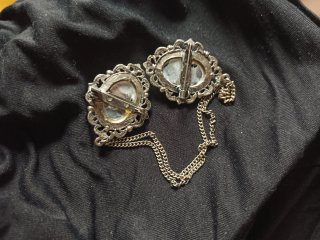 Broche Doble Antiguo con Cristales Azules