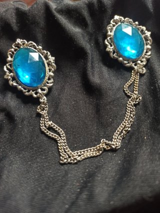 Broche Doble Antiguo con Cristales Azules