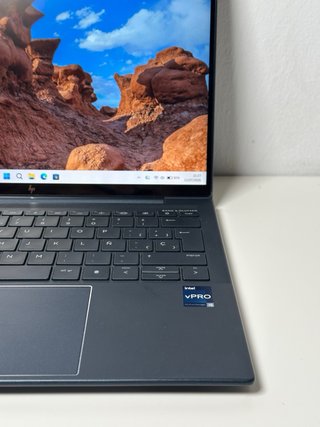 HP Dragonfly i5 12th Gen Pantalla Táctil
