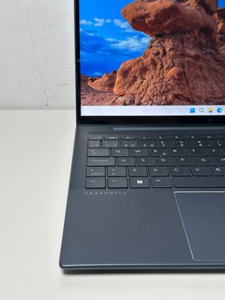 HP Dragonfly i5 12th Gen Pantalla Táctil