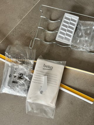 Frigorífico BEKO COMBI BCNA306E4XN integrable