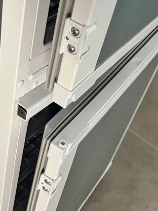 Frigorífico BEKO COMBI BCNA306E4XN integrable