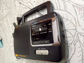 Radio Sanyo RP-6165F AM/FM Portátil