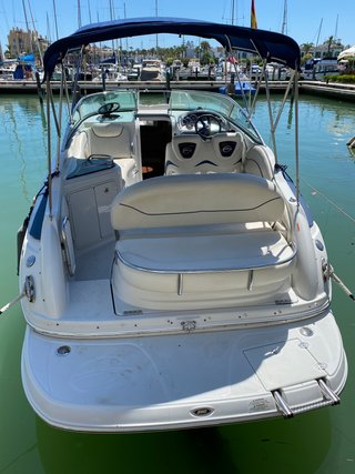 Barco tipo crucero  Crownline, 250 CR