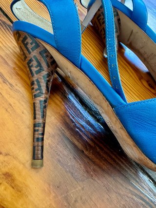 Sandalias Fendi Azul Talla 38 Altura de tacón:12cm