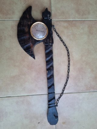 Espada decorativa con termómetro