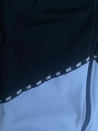 Sudadera Nike Negra y Blanca Original (negociable)