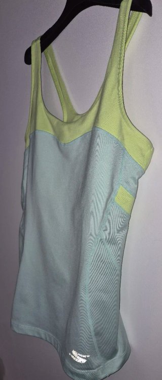 Camiseta deportiva Skechers