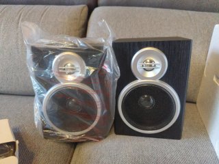 Sistema estéreo compacto DAB+ con tocadiscos