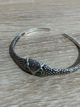 Pulsera Plata Diseño Búho Ojos Verdes