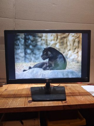 Monitor 18,5" LG FLATRON E1942C-BN