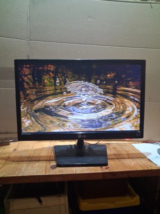 Monitor 18,5" LG FLATRON E1942C-BN