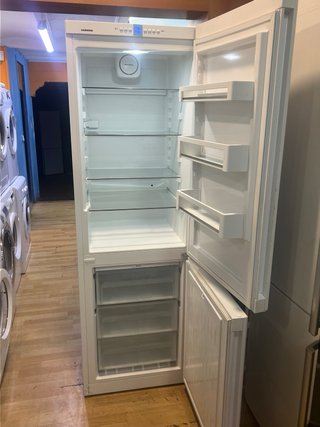 Nevera Liebherr Blanca