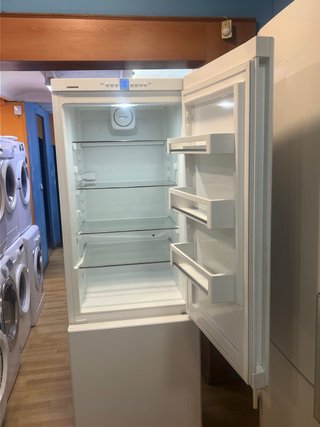 Nevera Liebherr Blanca