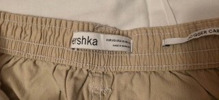Pantalón cargo Bershka mujer beige