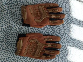 Guantes Tácticos Mechanix Beige/Rosa