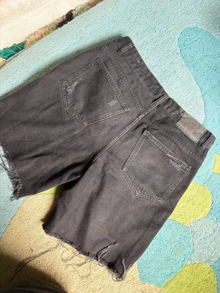 Pantalón vaquero negro Pull&Bear desgastado