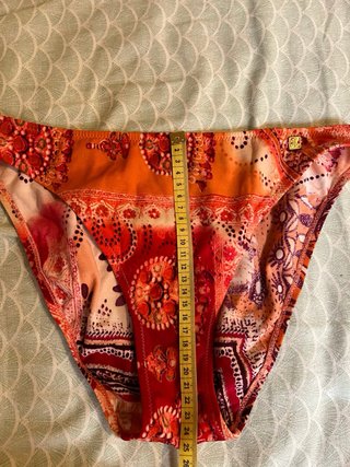 Bikini fantasia etnica arancio e rosso