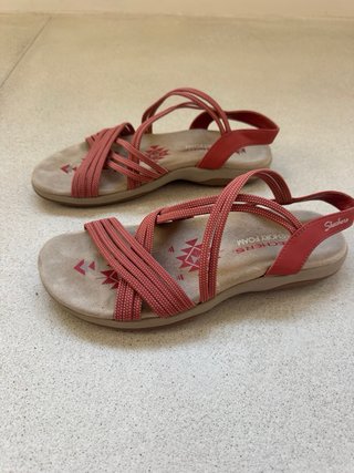 Sandalias Skechers Elástico Cómodas Rojo/Beige